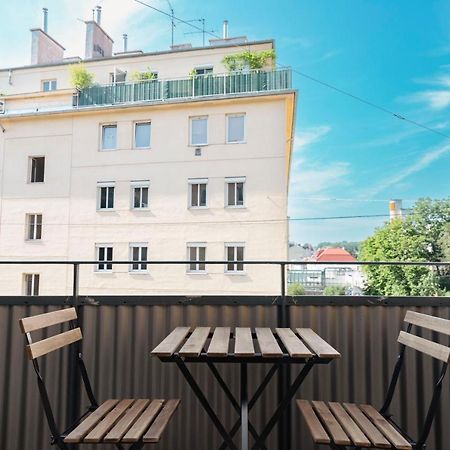 Beautiful 2-Bedroom Apartment Near Schoenbrunn فيينا المظهر الخارجي الصورة