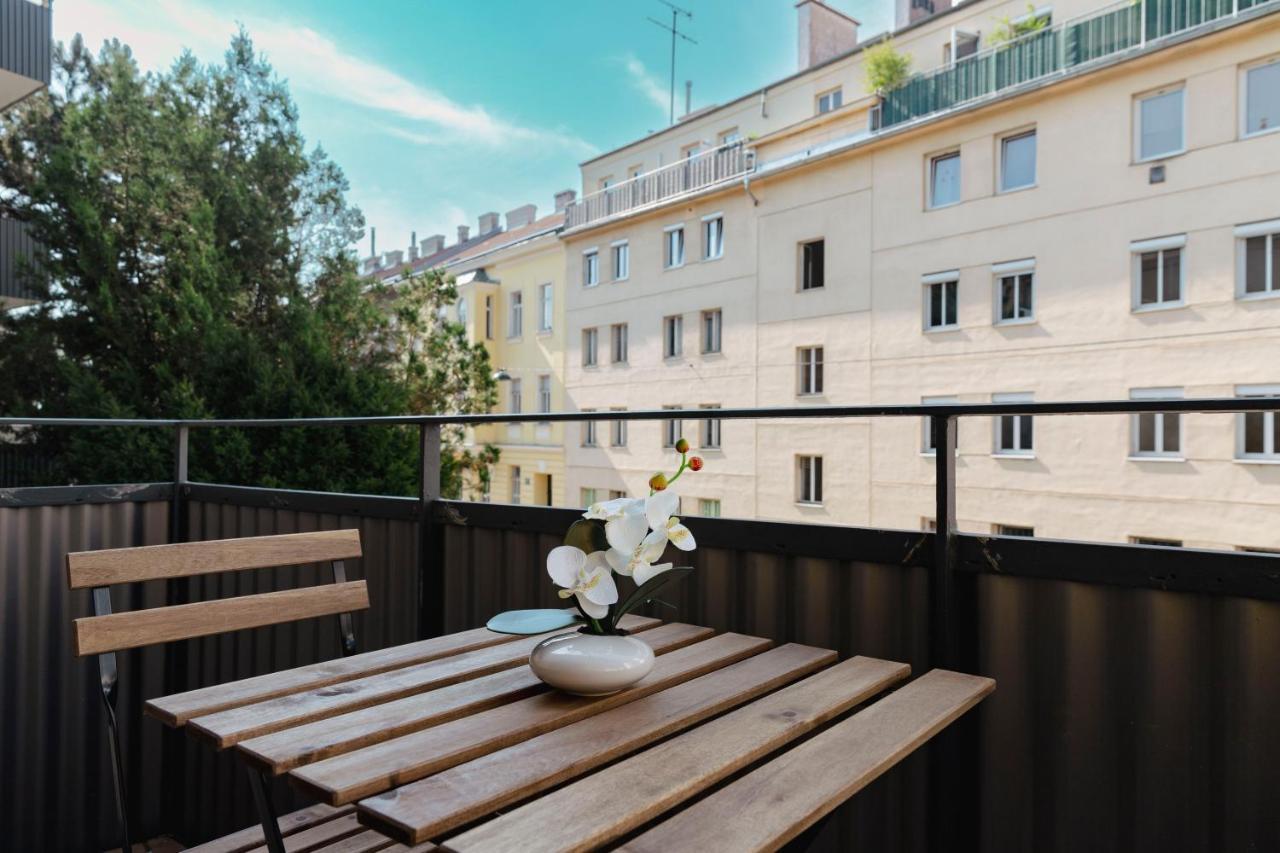 Beautiful 2-Bedroom Apartment Near Schoenbrunn فيينا المظهر الخارجي الصورة
