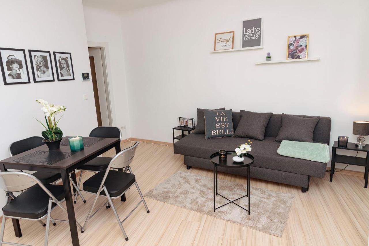 Beautiful 2-Bedroom Apartment Near Schoenbrunn فيينا المظهر الخارجي الصورة